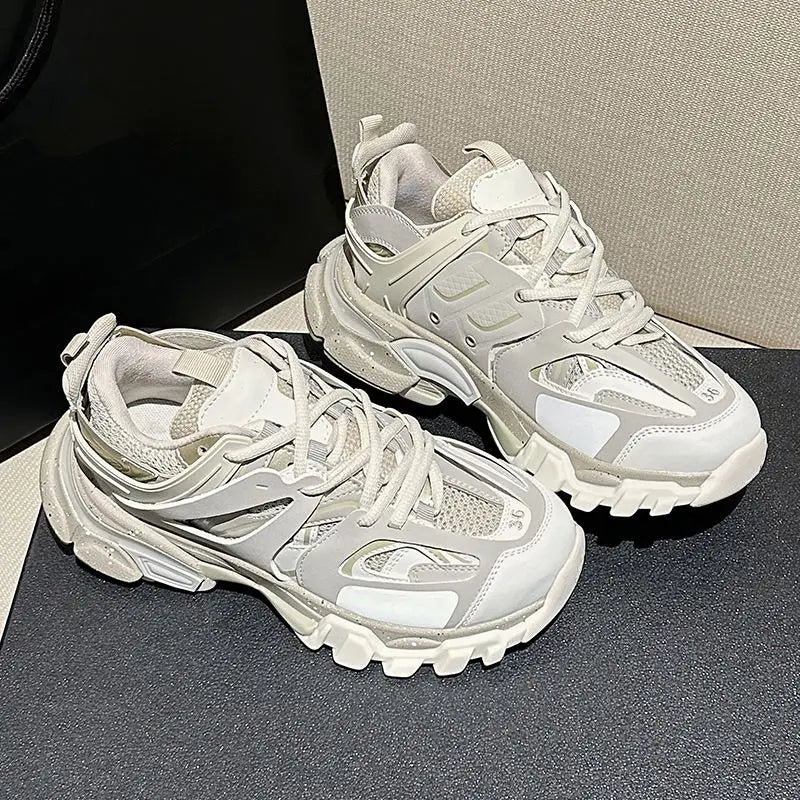 Wholesale Custom Logo LED Thick Sneakers New Heightened Fashion for Men and Women Casual Sports Walking Shoes